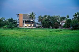 AIRNEST Airport Residency