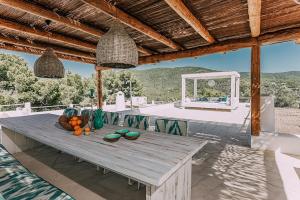 Luxurious 4 Bedroom Villa in Ibiza City, 1273