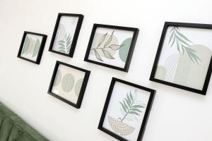 20 off weekly, 30 off Monthly - free parking