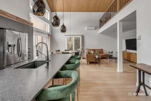 Villa Juliette - Nature Retreat - Spa Pool Table & EV Charger