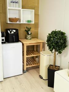 Stylish Double Room Park Royal with off-site Gym Access to Showers