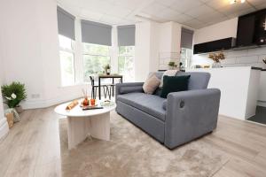 20 off weekly, 30 off Monthly -on drive parking