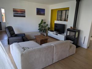 Villas VILLA with swimming pool near Ocean and Forest : photos des chambres