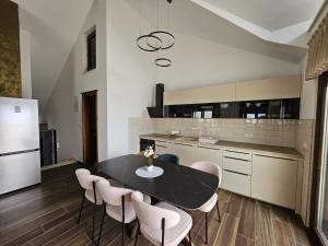 Luxury Beachfront Villa Bregeš - First row to the sea