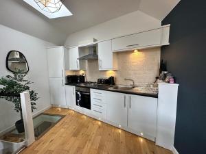 20 off weekly, 30 off Monthly - Free Parking