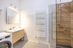 Central Gozsdu Apartment by True Estate