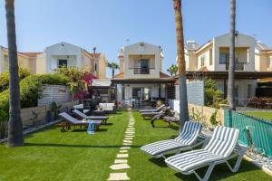 Beachfront Villa Carpe Diem