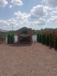 Озеро Надії