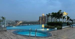 The grand anukampa zulex