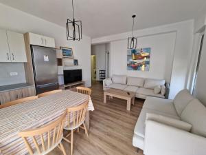 Apartament , White Rocks, Drimadhe