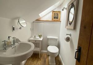 Tyddyn Y Felin, Coach House