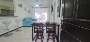 Casa Vacacional en Herradura con piscina privada