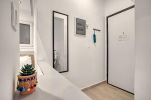 NANA - A lovely studio & patio, Varnava, Pagrati