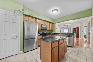 Legacy Tower Two 403