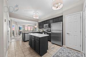 Legacy Tower Two 608 Deluxe