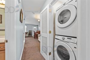 Oak Shores 77