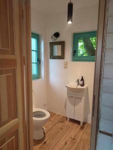 Węgiełek Treehouse Little Barn