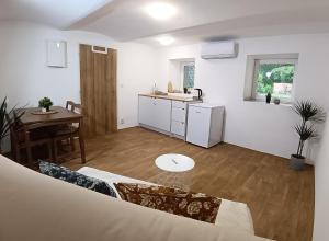 Za hrází Poděbrady