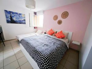 Proche Disney Paris Appartement cosy et familial pour 4 Pers-Wifi-Parking Privé