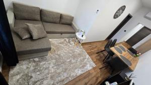 Apartment Lovro