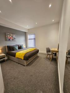 By the Joyous Stays - House with home comforts