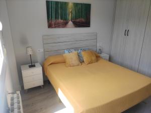 Spacious with free parking in Old Town-Casco Viejo