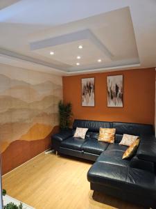 Chambre avec salon et balcon - Gare Annemasse