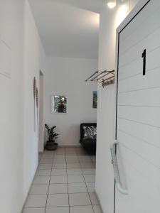 Angelos Apt