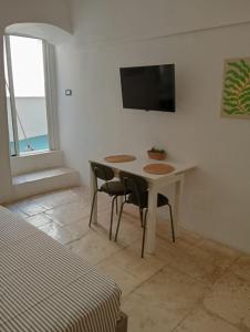 HOME SWEET HOME Antonella