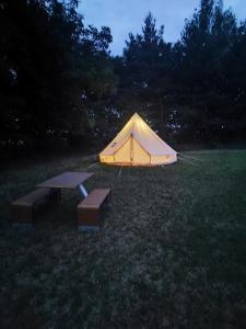 Pod Orzechem Włoskim 1