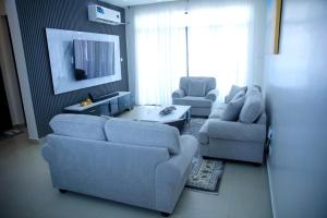 Maskani Bliss at Baobab waves