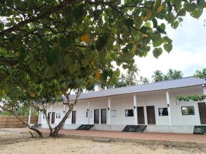 Pasir Putih Afulu Homestay