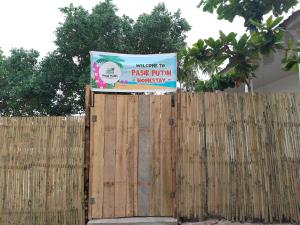 Pasir Putih Afulu Homestay