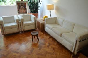 Ipanema 1 casal e 2 solteiros