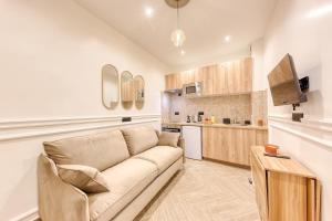 Luxury apartment in St Maurice near Paris