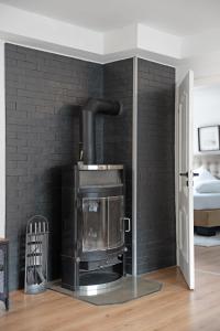 Stilvolle Apartments mit Kamin - Schlossblick und großer Terrasse 2-4 Zimmer 50-140qm - nahe A1 und Schloss Burg - Köln