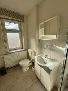 Zentrale Monteurswohnung mit Küche, WLAN & Vollausgestattet