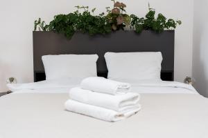 Małeckiego Moments Apartment by BookingHost