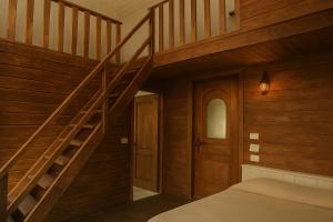 La Râu - Căsuța de sus