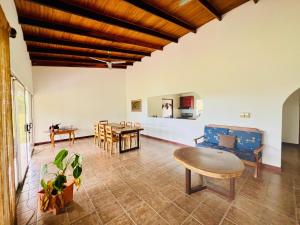 Casa Las Brisas del Miravalles