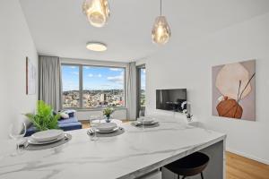 Castle View Apartment in SKY PARK by Zaha Hadid