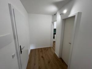 Design-Apt Köln City mit Beamer