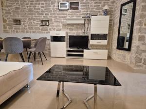 Saint James Apartment