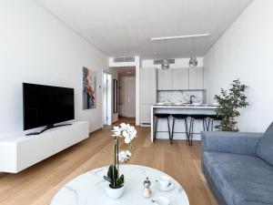 City View Apartment in SKY PARK by Zaha Hadid