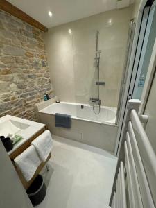 Appartements Authentique T2 lyonnais avec vues exceptionnelles : photos des chambres