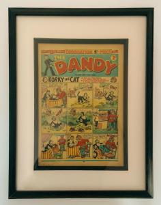 Dundee themed apartment with free parking