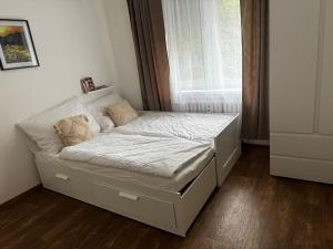 3Br Family apartment close to Bus station with AC
