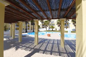 Praia da Lota Beachfront Resort - Hotel & Apartments
