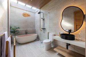 3BR Rice Field Family Villa with Pool & Daily Breakfast by Santi Management