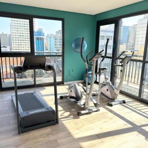 103NV Studio Liberdade SP 300 m Estação Liberdade acomoda ate 03 pessoas